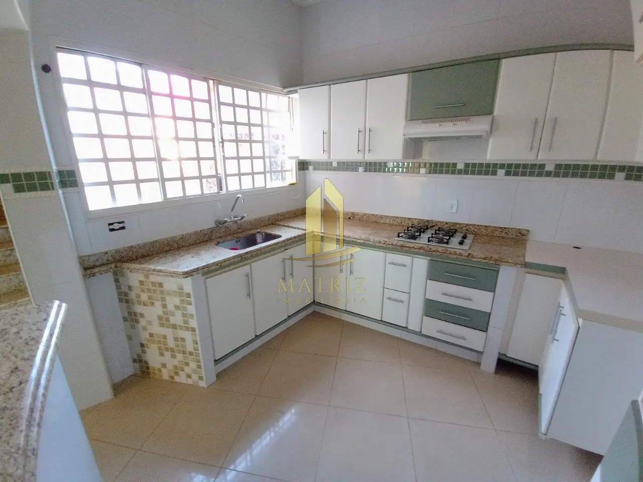 Sobrado à venda no Jardim Luiza II em Franca - Cód. 1651 (Foto 4) - Matriz Imobiliária