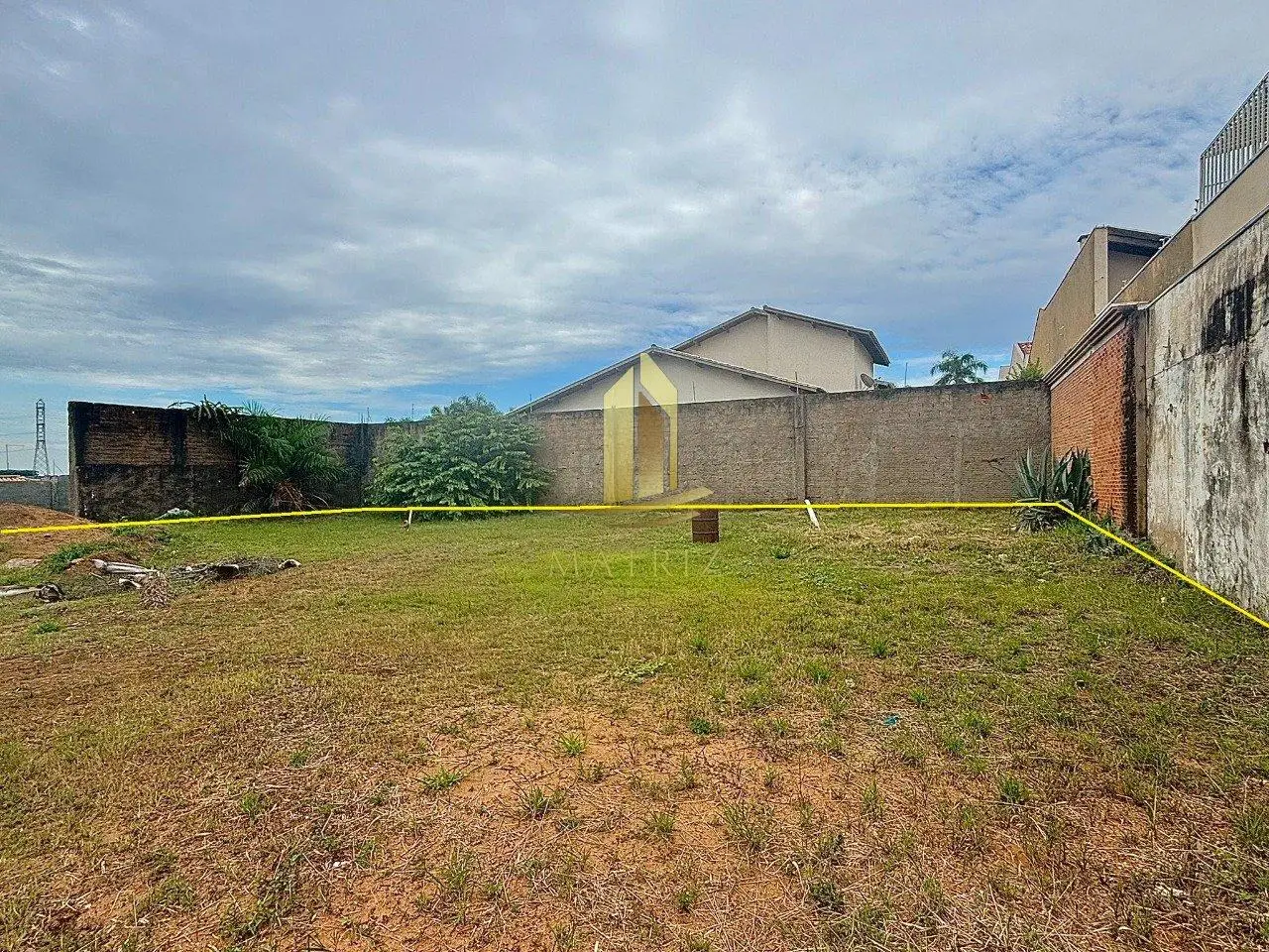 Terreno à venda no Parque Franville em Franca - Cód. 4054 (Foto 2) - Matriz Imobiliária