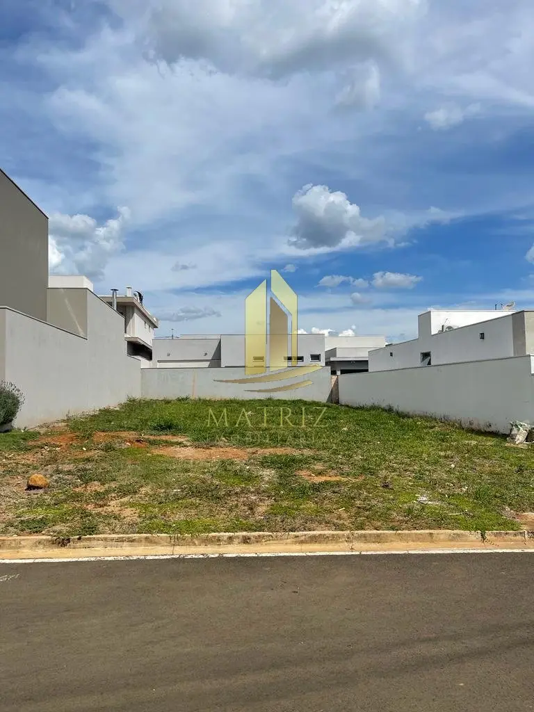 Terreno à venda no Villa Toscana em Franca - Cód. 2216 - Matriz Imobiliária
