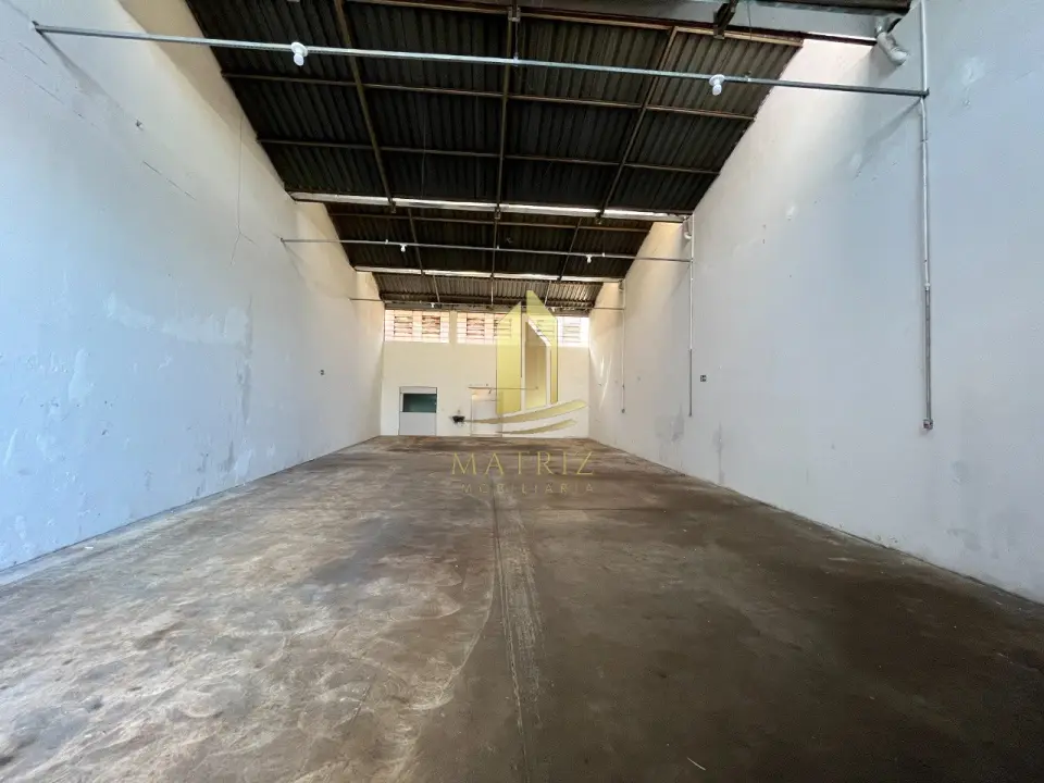 Galpão para alugar no Estação em Franca - Cód. 3222 - Matriz Imobiliária