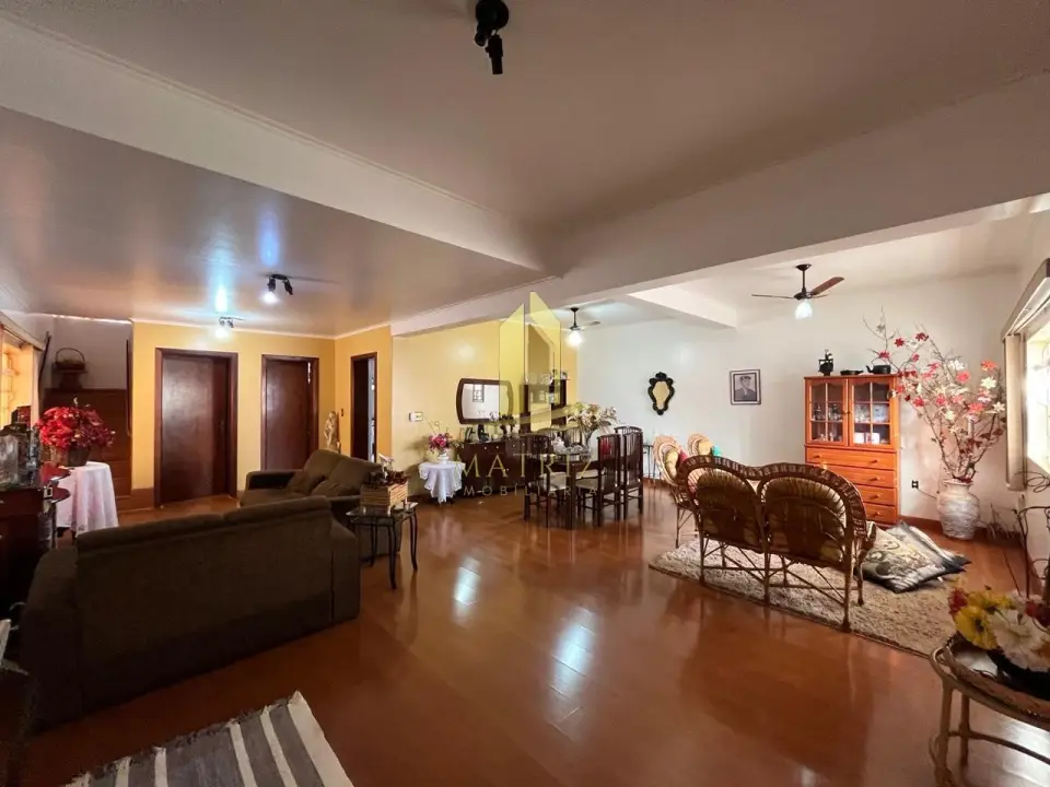Casa à venda no Jd Vale do Carmo em Ituverava - Cód. 3383 - Matriz Imobiliária